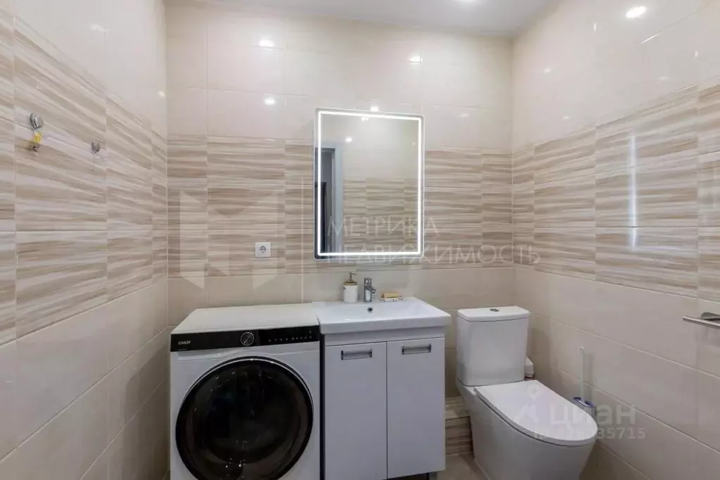 2-к кв. Тюменская область, Тюмень ул. Ветеранов Труда, 9Ак2 (63.3 м) - Фото 1