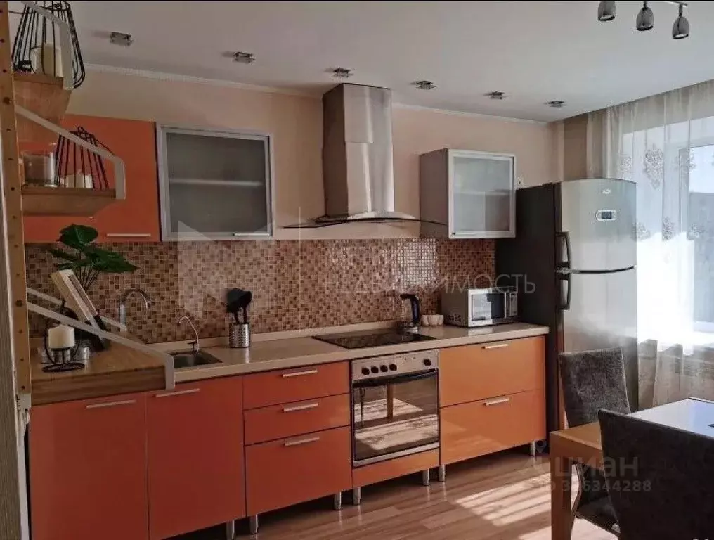 1-к кв. Тюменская область, Тюмень ул. 50 лет Октября, 24 (39.1 м) - Фото 1