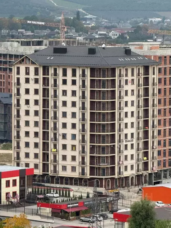 2-к кв. Кабардино-Балкария, Нальчик ул. Атажукина, 151 (65.0 м) - Фото 0