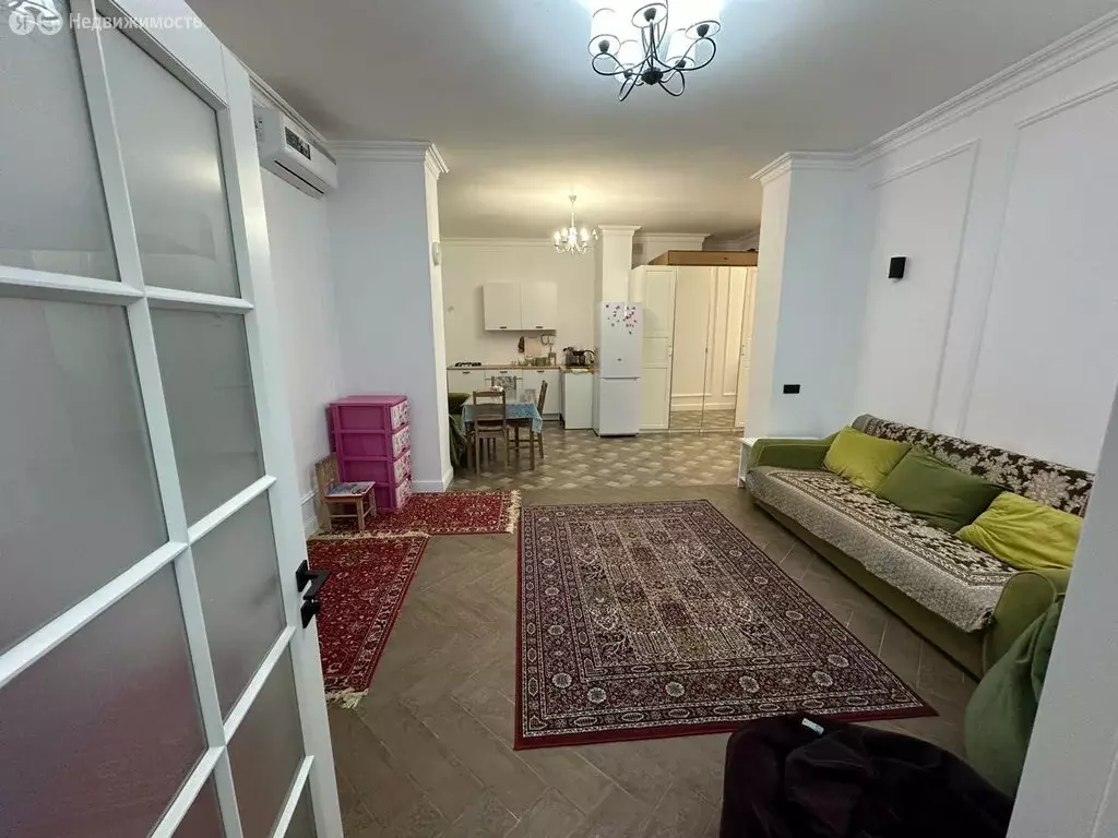 1-комнатная квартира: Махачкала, улица Вузовское Озеро, 15к1 (50 м) - Фото 2