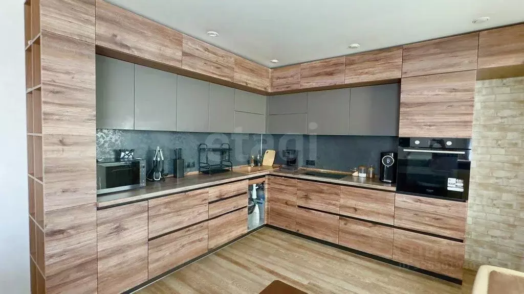 3-к кв. Амурская область, Благовещенск ул. Строителей, 70 (100.3 м) - Фото 1