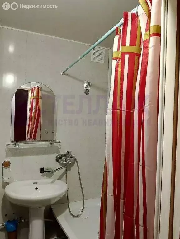 3-комнатная квартира: Джанкой, Советская улица, 21 (57.2 м) - Фото 1