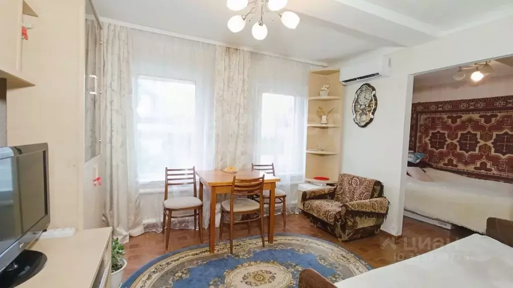 2-к кв. Оренбургская область, Оренбург пер. Заводской, 34 (33.5 м) - Фото 0