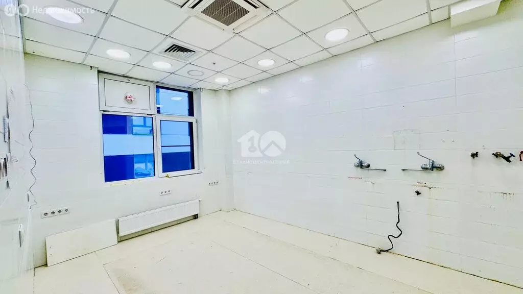 Офис (622.6 м) - Фото 1