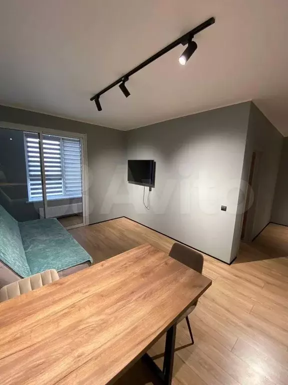 1-к. квартира, 42 м, 8/9 эт. - Фото 1