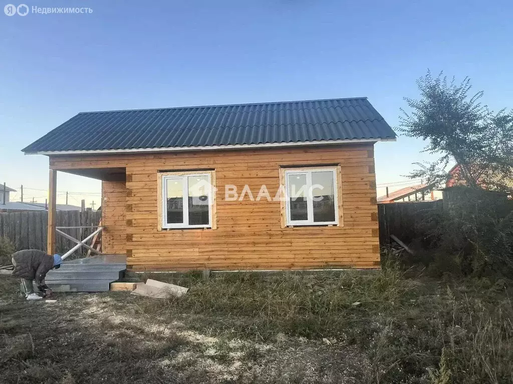 Дом в Иволгинский район, сельское поселение Гурульбинское, село ... - Фото 1