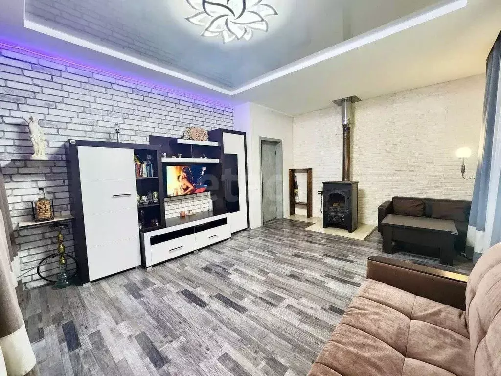 Дом в Крым, Симферопольский район, Трудовское с/пос, с. Ана-Юрт, ... - Фото 1