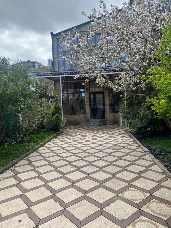 Дом 200 м на участке 2,5 сот. - Фото 0