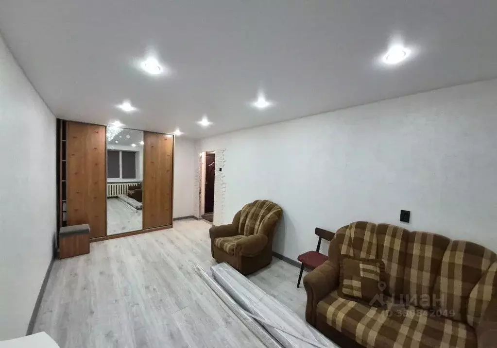 1-к кв. Омская область, Омск наб. Иртышская, 12 (30.0 м) - Фото 1