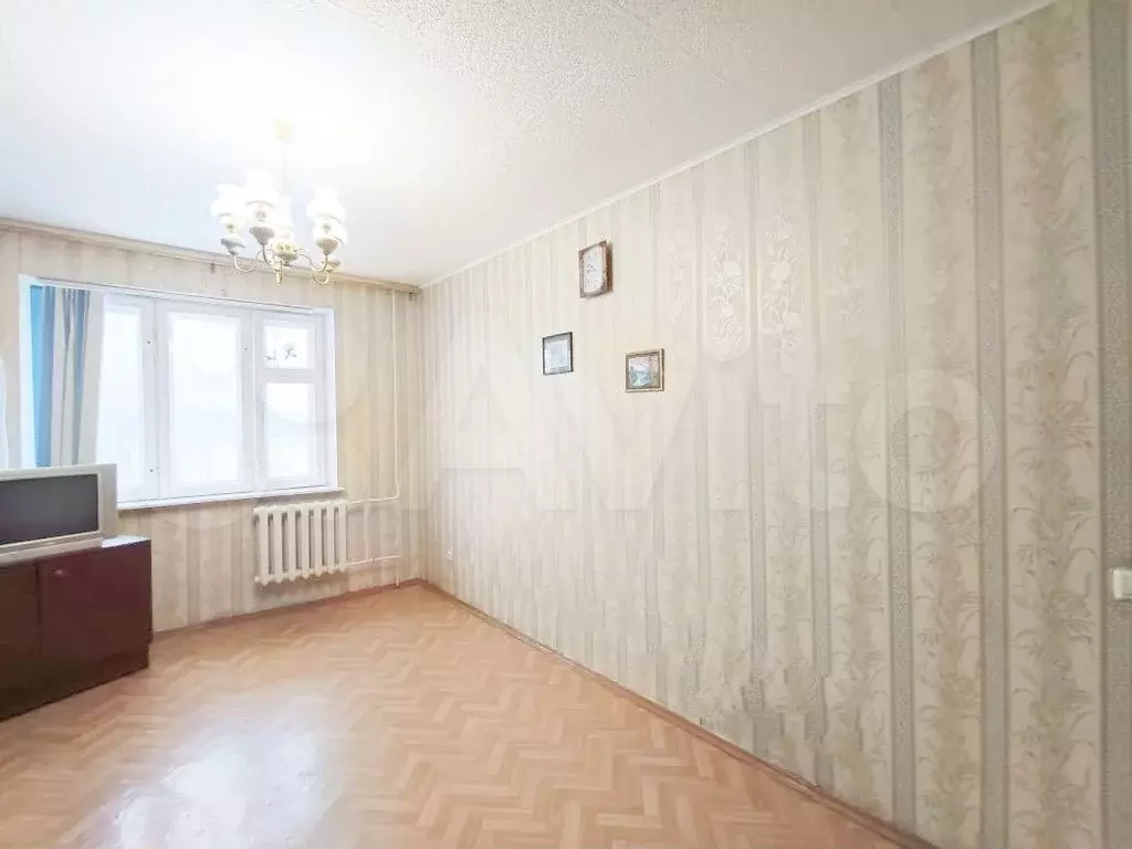 1-к. квартира, 40 м, 4/10 эт. - Фото 1