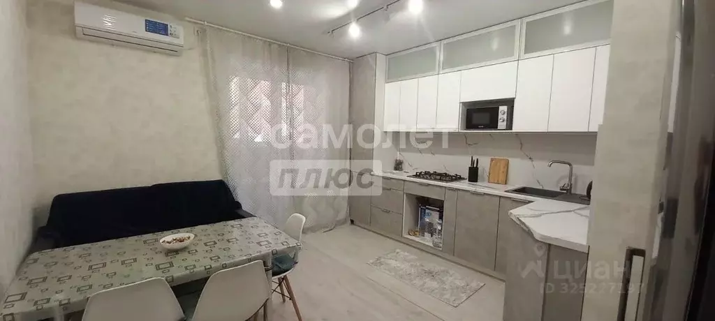 1-к кв. Волгоградская область, Волгоград ул. 70-летия Победы, 17 (44.3 ... - Фото 1