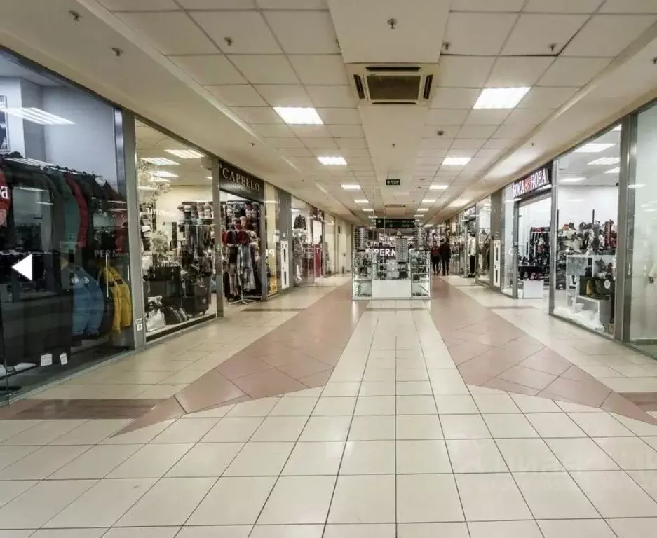 Торговая площадь в Пермский край, Пермь ул. Революции, 60/1 (95 м) - Фото 1