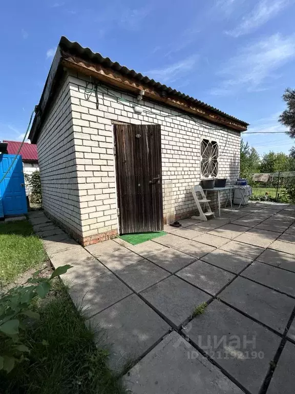 Дом в Саратовская область, Воскресенский район, Синодское ... - Фото 1