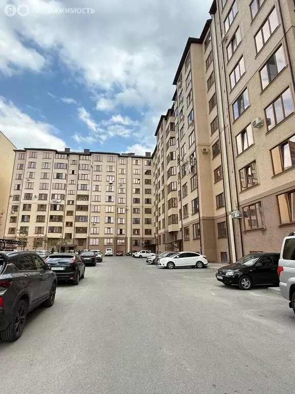 3-комнатная квартира: Нальчик, улица Шарданова, 50 (111.2 м) - Фото 0