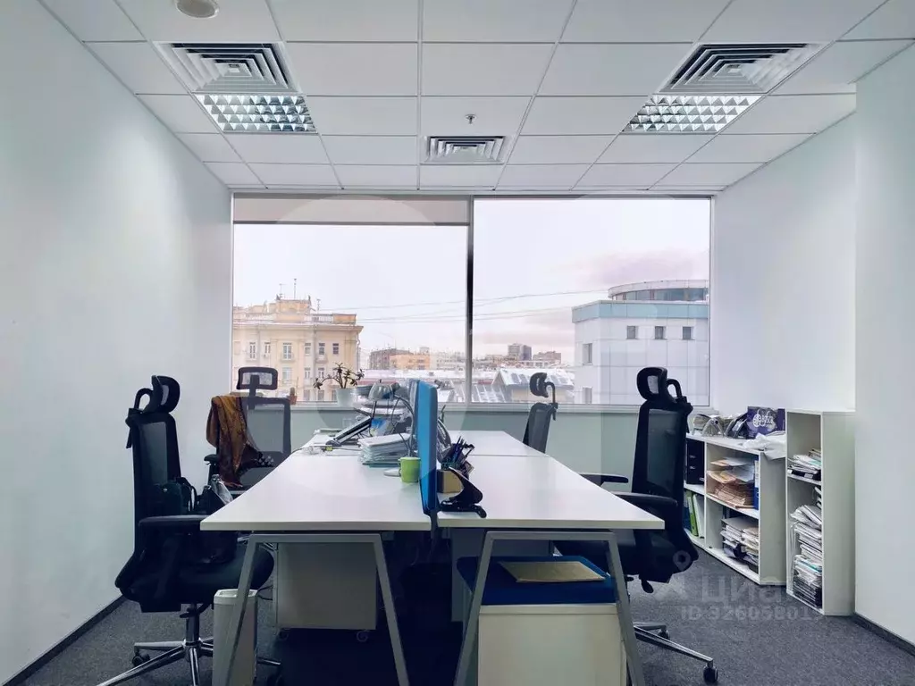 Офис в Москва ул. Земляной Вал, 9 (280 м) - Фото 1