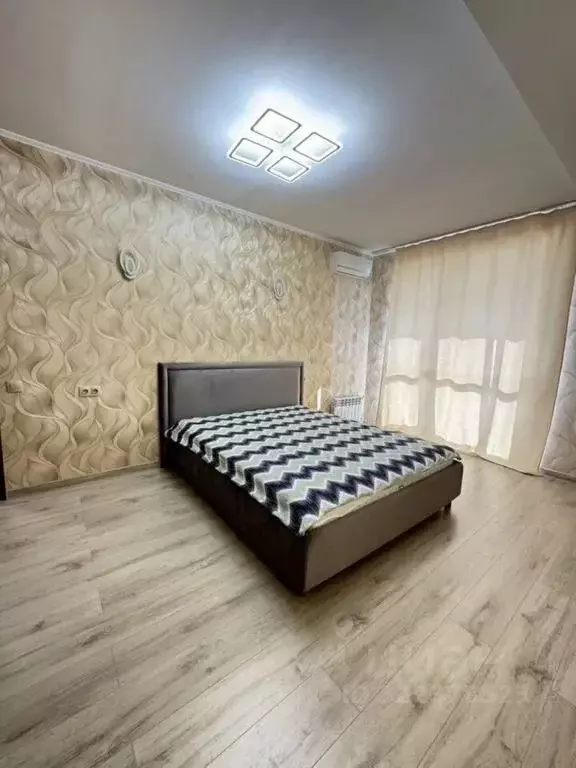 1-к кв. Крым, Евпатория просп. Ленина, 68к42 (42.0 м) - Фото 1