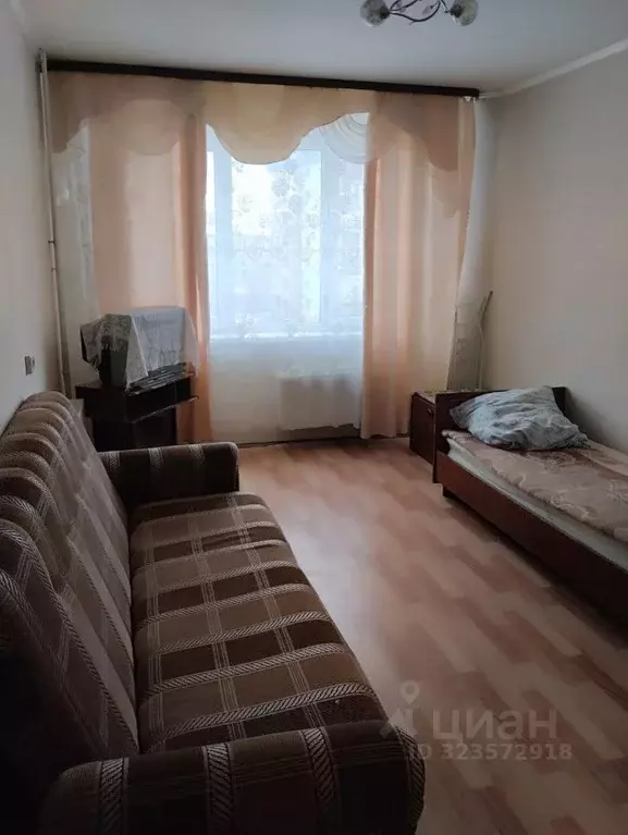 1-к кв. Курганская область, Курган Заозерный жилрайон, 5-й мкр, 34 ... - Фото 1