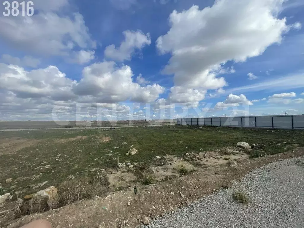 Участок в Крым, Сакский район, с. Уютное ул. Чкалова (8.0 сот.) - Фото 2