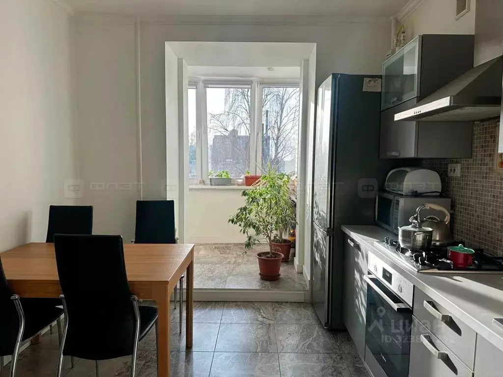 2-к кв. Татарстан, Казань Гвардейская ул., 16б (60.7 м) - Фото 1