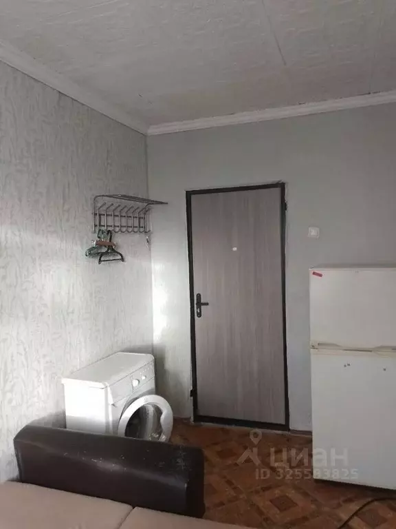 Комната Красноярский край, Красноярск ул. Калинина, 10 - Фото 2