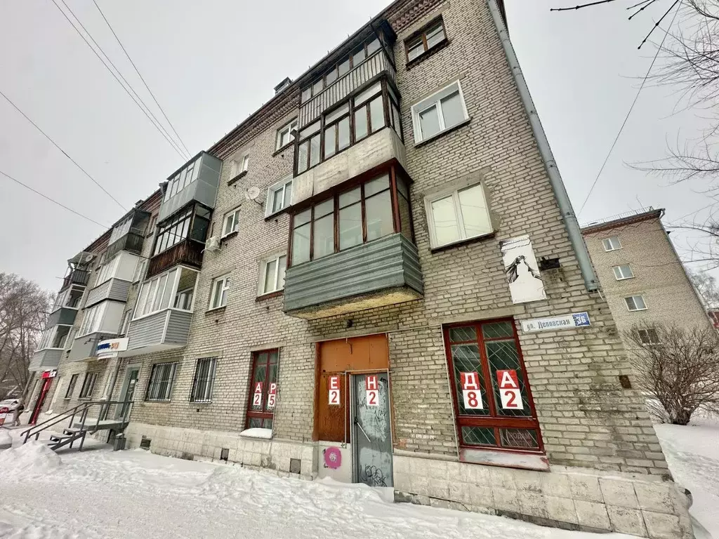 Помещение свободного назначения в Алтайский край, Барнаул ул. ... - Фото 1