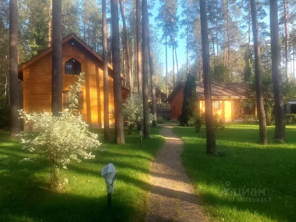 Дом в Ленинградская область, Гатчинский район, Вырица городской ... - Фото 0