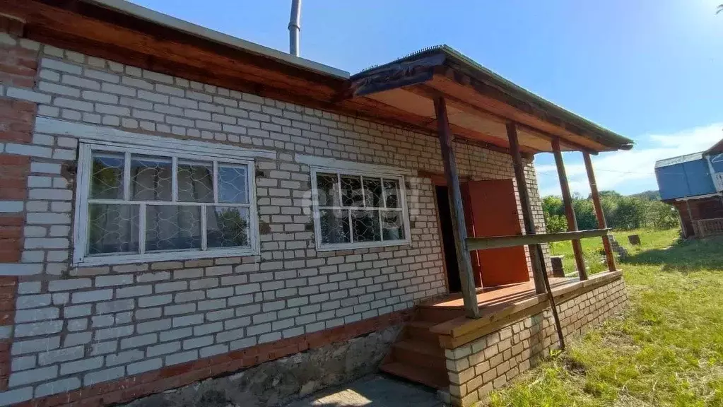 Дом в Башкортостан, Бижбулякский район, Демский сельсовет, д. ... - Фото 1