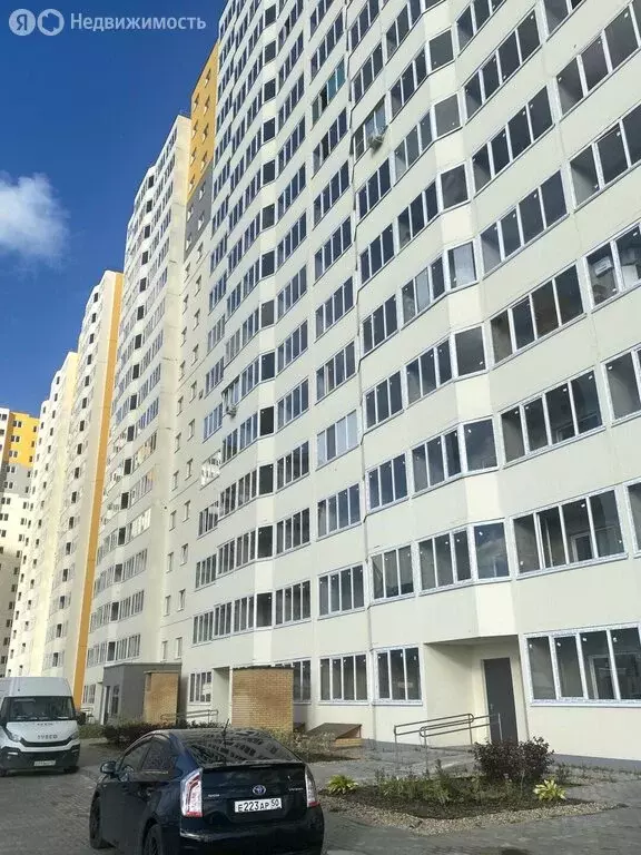 Квартира-студия: посёлок городского типа Голубое, Парковый бульвар, ... - Фото 1