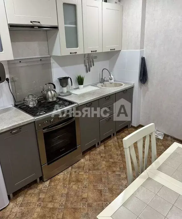 3-к кв. Ростовская область, Волгодонск просп. Строителей, 8 (60.0 м) - Фото 1