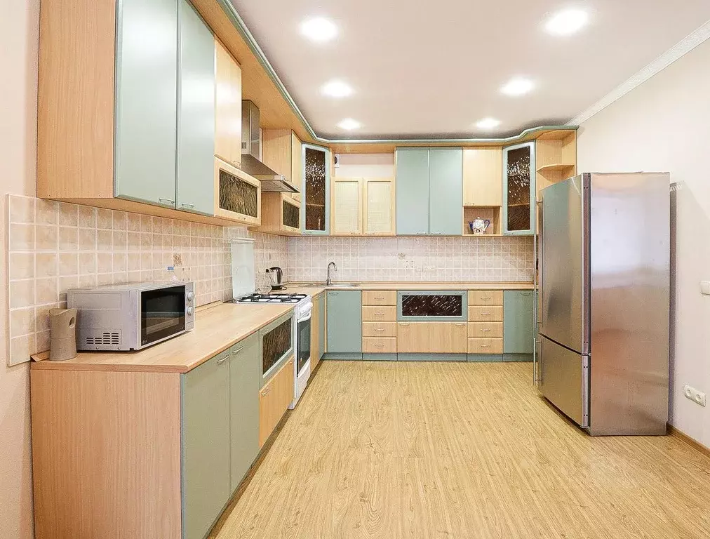3-к кв. Татарстан, Казань ул. Лейтенанта Шмидта, 8 (126.7 м) - Фото 1