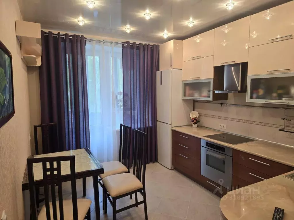 Квартира, 3 комнаты, 82.3 м - Фото 0