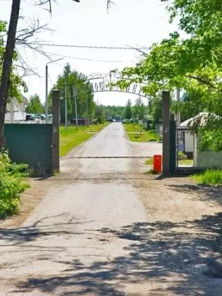 Участок в Московская область, Серпухов городской округ, Лесное Озеро ... - Фото 1