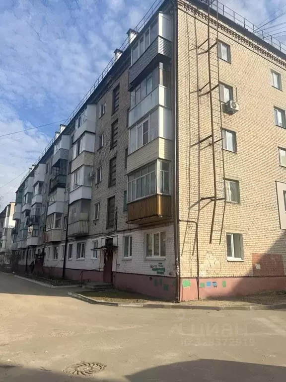 1-к кв. Брянская область, Брянск Новозыбковская ул., 14 (39.0 м) - Фото 1