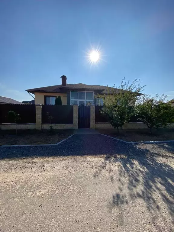 Дом в Воронежская область, Рамонский район, Айдаровское с/пос, с. ... - Фото 1