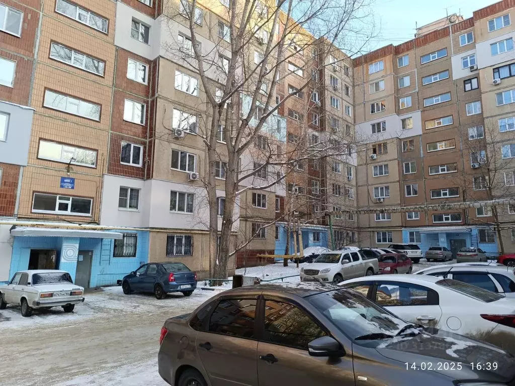 3-к кв. Саратовская область, Саратов ул. Имени К.Г. Уфимцева, 6к3 ... - Фото 0