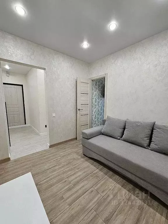 2-к кв. Тюменская область, Тюмень ул. Алматинская, 12 (38.2 м) - Фото 1