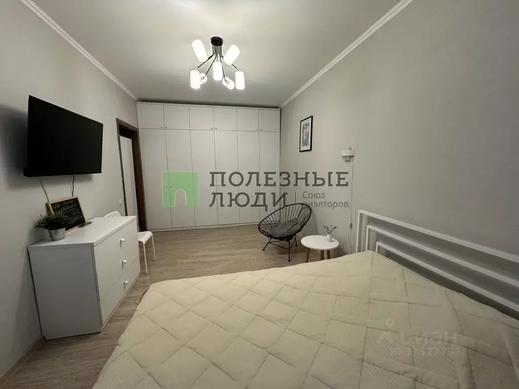 2-к кв. Крым, Евпатория просп. Ленина, 68к42 (54.0 м) - Фото 1