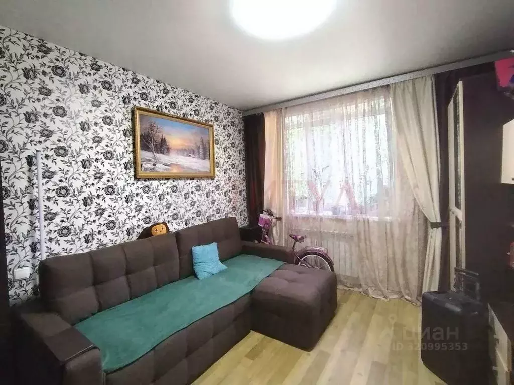 2-к кв. Белгородская область, Старый Оскол Лебединец мкр, 27 (36.0 м) - Фото 0