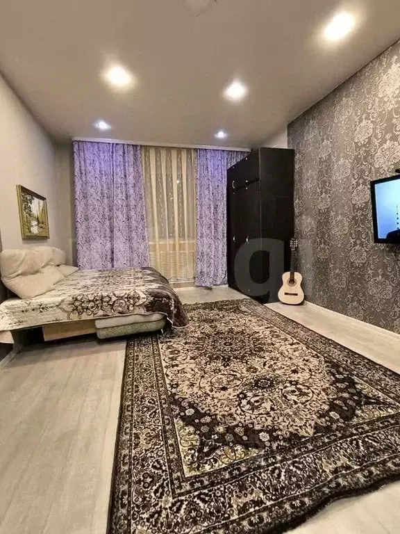 1-к кв. Ямало-Ненецкий АО, Новый Уренгой ул. 26-го съезда КПСС, 2 ... - Фото 1