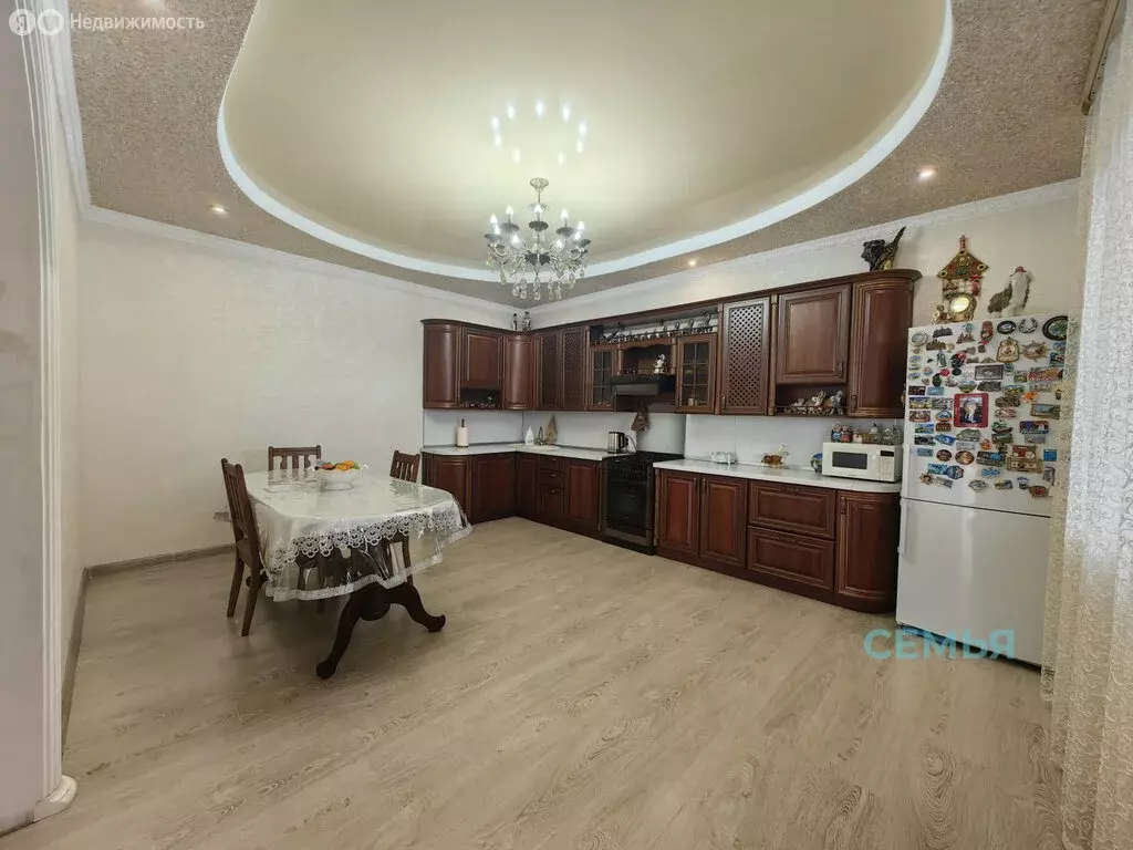 Дом в село Ногир, Советская улица, 2 (207.3 м) - Фото 1