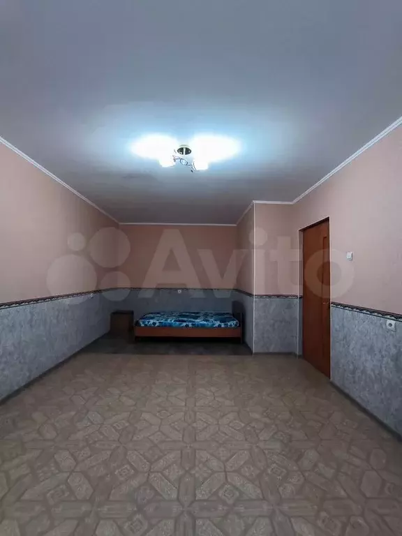 5-к. квартира, 40 м, 2/5 эт. - Фото 1