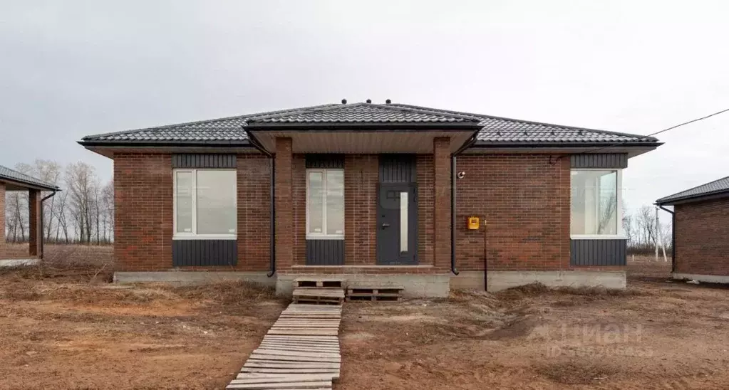 Дом в Татарстан, Лаишевский район, Большекабанское с/пос, с. Большие ... - Фото 1