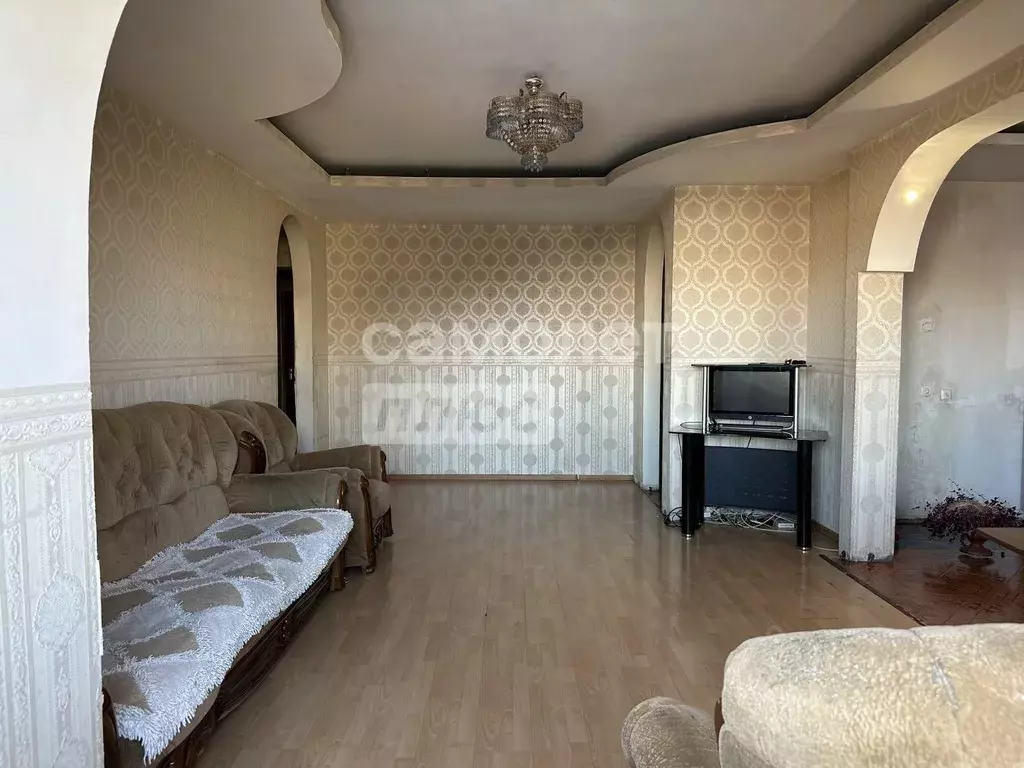 3-к кв. Иркутская область, Иркутск Донская ул., 24/4 (63.8 м) - Фото 0