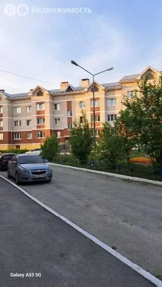 2-комнатная квартира: Берёзовский, микрорайон Шиловский, улица Виктора ... - Фото 1