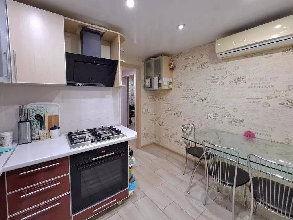 3-к кв. Волгоградская область, Волжский ул. Имени генерала Карбышева, ... - Фото 2