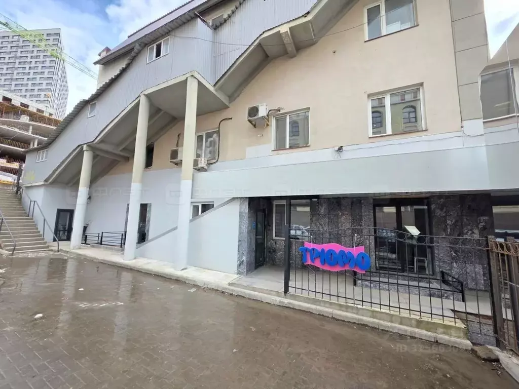 Помещение свободного назначения в Татарстан, Казань Петербургская ул., ... - Фото 1