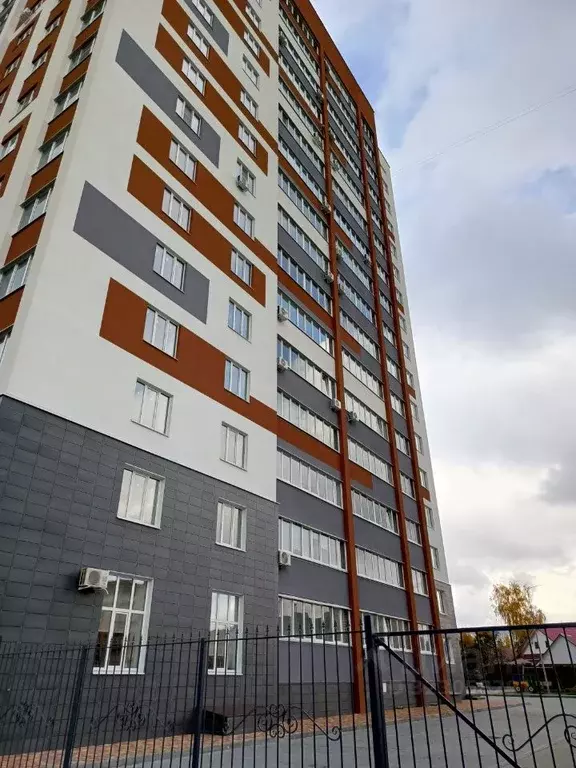 1-к кв. Тамбовская область, Тамбов Мичуринская ул., 25 (47.3 м) - Фото 1