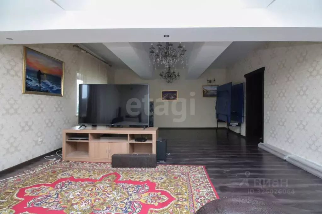 Дом в Красноярский край, Емельяновский муниципальный округ, д. Красное ... - Фото 1