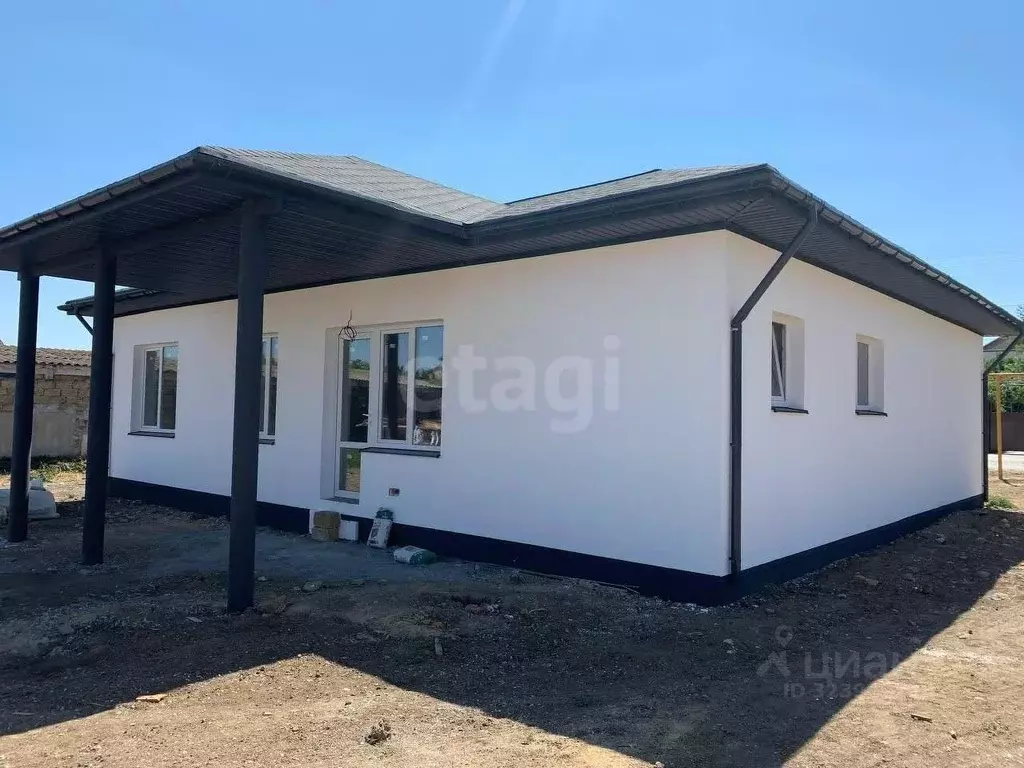 Дом в Крым, Раздольное пгт ул. Таврическая, 8 (135 м) - Фото 1