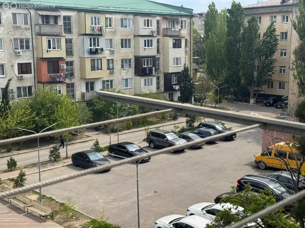 2-комнатная квартира: Каспийск, улица Ленина, 8 (50 м) - Фото 1